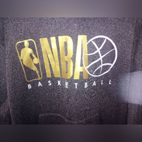 NBA Gray Hoodie With Gold Lettering Size 2X EUC P2P 28 In Length 32 In - Picture 2 of 8